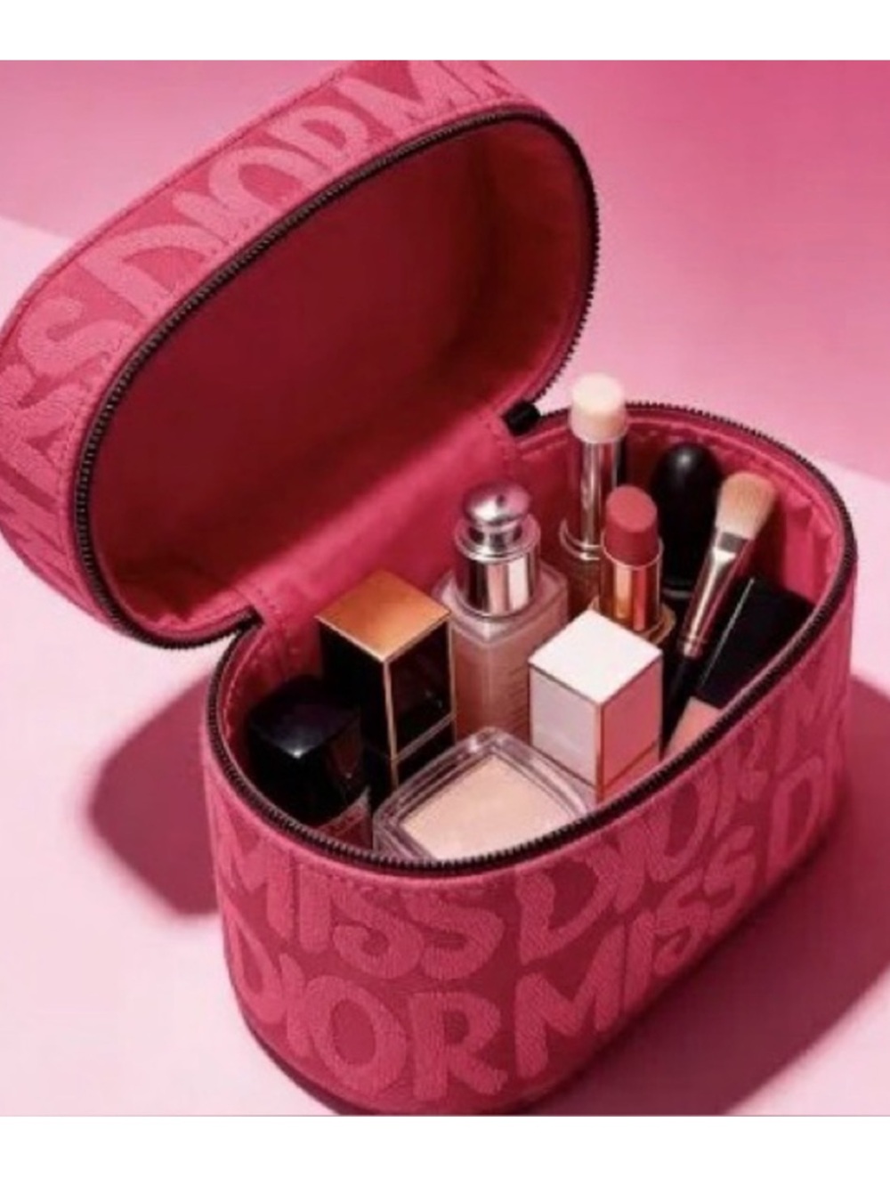 Miss Dior Pink Travel Vanity Case- 
+Samples - Picture 2 of 4